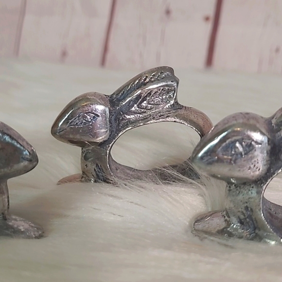 Vintage Pewter Silver Tone Rabbit Bunny Napkin Ring Set of Four Witchy Easter - Picture 8 of 17